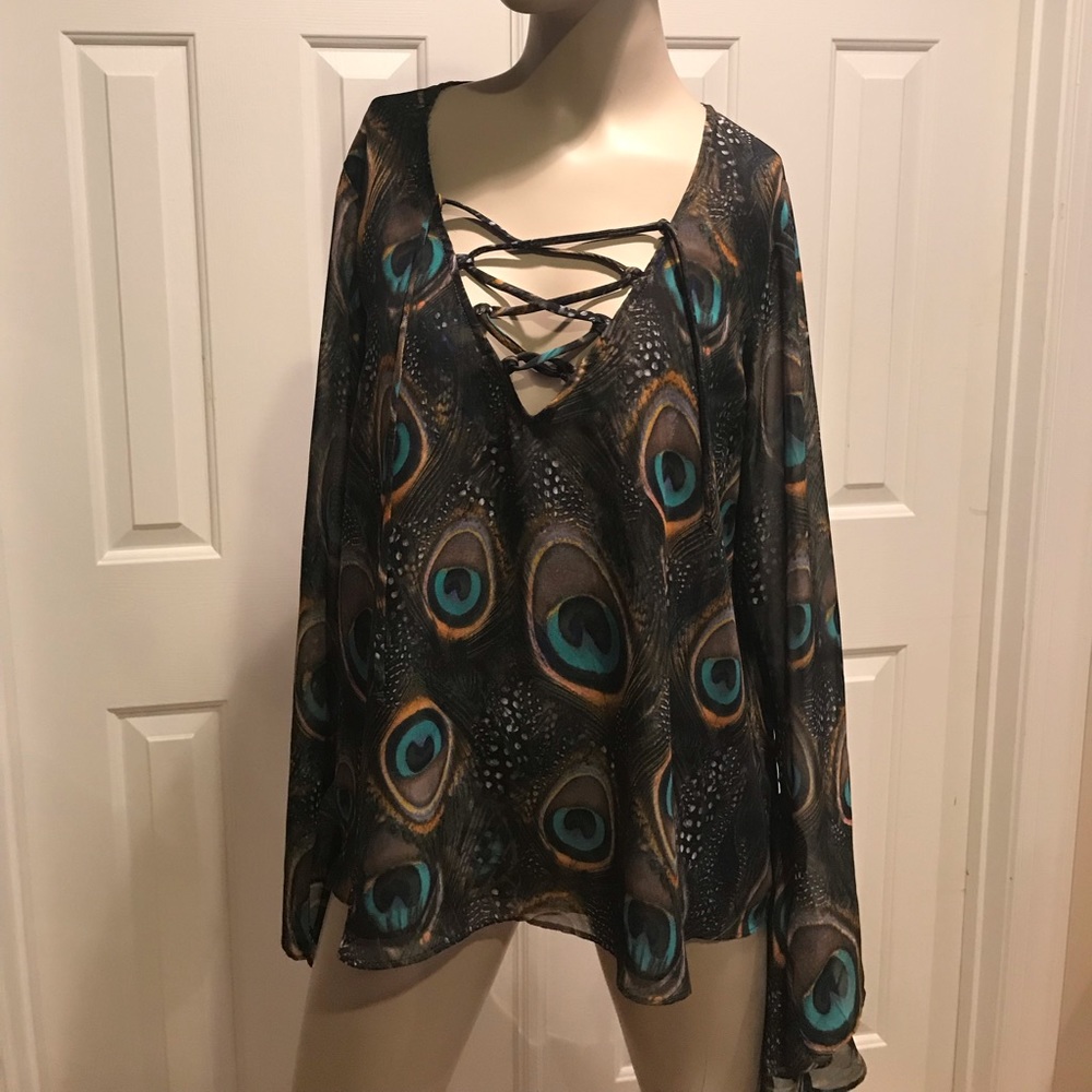 Show Me Your Mumu peacock lace front top - Small